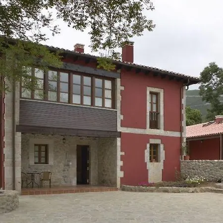 Rural Coviella فندق 3*